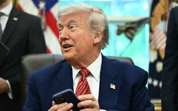 Ông Trump đe dọa khiến Apple, Samsung 'đứng ngồi không yên'