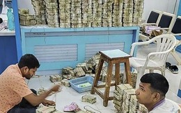 Thu giữ 32 kg vàng cùng hàng xấp tiền mặt tổng trị giá gần 220 tỷ đồng trong căn phòng bí mật của chủ một tập đoàn sản xuất thép, mất hơn 12 tiếng kiểm kê Thu giữ 32 kg vàng cùng hàng xấp tiền mặt tổng trị giá gần 220 tỷ đồng trong căn phòng bí mật của chủ một tập đoàn sản xuất thép, mất hơn 12 tiếng kiểm kê