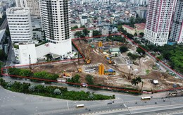 Cận cảnh khu 'đất vàng' 3 mặt tiền ở Hà Nội được đổi chủ sau nhiều năm bỏ hoang Cận cảnh khu 'đất vàng' 3 mặt tiền ở Hà Nội được đổi chủ sau nhiều năm bỏ hoang
