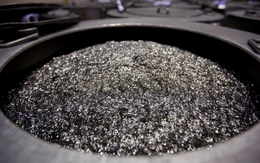 Mỹ 'lạnh sống lưng' dù Trung Quốc đã ngừng áp thuế: Thiếu hụt nghiêm trọng loại hàng hoá không thể sản xuất dù 1gr, tái chế cũng không đủ dùng