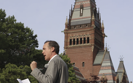 Chiến thắng đầu tiên của Harvard trong cuộc chiến pháp lý với ông Donald Trump