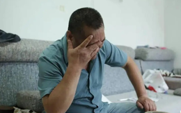 Họ hàng tư vấn đóng 340 triệu mua bảo hiểm, 21 năm sau đến rút tiền thì được công ty BH thông báo: "Anh phải đợi đến 85 tuổi mới hoà vốn, 105 tuổi mới có lãi"