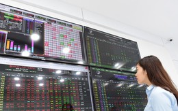 Qua tháng 4 sóng gió, chứng khoán ra sao khi có 'trợ lực' mới?