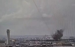 Tên lửa Houthi bắn trúng sân bay lớn, phòng không Israel - Mỹ không ngăn được