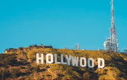 Ông Trump đánh thuế 100% phim nước ngoài để 'cứu Hollywood'
