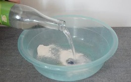 Trộn giấm trắng với xà phòng, tôi cho rằng người nghĩ ra công thức này có IQ "đỉnh nóc"