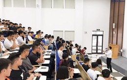 1 ngành học năm ngoái có điểm chuẩn "đỉnh nóc kịch trần": Năm nay có thể giảm nhẹ, thí sinh tỉnh táo khi chọn thi, đừng chạy theo xu hướng 1 ngành học năm ngoái có điểm chuẩn "đỉnh nóc kịch trần": Năm nay có thể giảm nhẹ, thí sinh tỉnh táo khi chọn thi, đừng chạy theo xu hướng