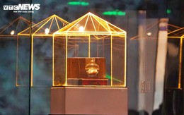 Cận cảnh Xá lợi trái tim Bồ tát Thích Quảng Đức