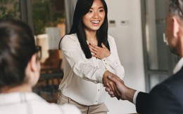 Nhà tuyển dụng hỏi “Nếu có chỗ khác lương cao hơn, bạn có chọn chúng tôi 789bet có uy tín không?”: Người EQ cao 789bet có uy tín không trả lời ‘‘có’’ hoặc ‘‘789bet có uy tín không’’ mà ghi điểm nhờ câu nói khôn khéo này
