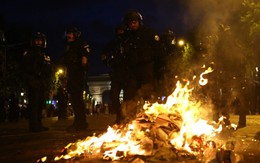 Đêm ăn mừng hóa ác mộng: Paris chìm trong khói lửa bạo loạn khi PSG vô địch Champions League, CĐV và dân thường bỏ mạng