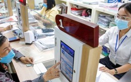 Đề xuất lập tức đình chỉ công tác với công chức nhũng nhiễu người dân, doanh nghiệp Đề xuất lập tức đình chỉ công tác với công chức nhũng nhiễu người dân, doanh nghiệp