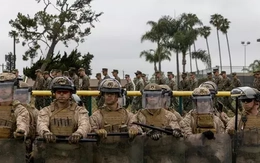 Mỹ: 30 thị trưởng kêu gọi chấm dứt chiến dịch truy quét nhập cư, thúc giục quân đội rút lui
