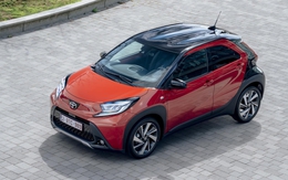 Toyota: '9 triệu xe điện = 27 triệu xe hybrid nếu không phát triển điện sạch' Toyota: '9 triệu xe điện = 27 triệu xe hybrid nếu không phát triển điện sạch'