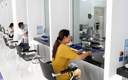 Nhận được hơn 1 tỷ đồng chuyển khoản nhầm, người phụ nữ nhanh chóng trả lại cho người gửi, ngân hàng lập tức ngăn cản: Số tiền này không thể hoàn trả