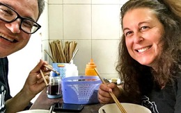 Khách Tây thốt lên khi trải nghiệm ẩm thực đường phố ở TP.HCM: Các món ngon có ở khắp mọi nơi