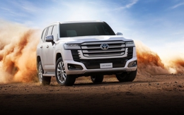 Toyota Land Cruiser thêm bản hybrid: Mạnh ngang Lexus LX 700h, bình xăng lớn, pin chịu được khắc nghiệt để off-road Toyota Land Cruiser thêm bản hybrid: Mạnh ngang Lexus LX 700h, bình xăng lớn, pin chịu được khắc nghiệt để off-road