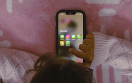iOS 26 có loạt công cụ bảo vệ trẻ em, nhiều tính năng phụ huynh nên biết! iOS 26 có loạt công cụ bảo vệ trẻ em, nhiều tính năng phụ huynh nên biết!