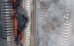 Kinh hoàng khoảnh khắc tòa nhà hạng sang chọc trời ở Dubai cháy như đuốc, hàng nghìn cư dân tháo chạy trong đêm