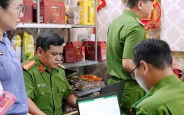 Khởi tố 2 bà chủ chuyên livestream bán hàng online doanh thu 100 tỷ đồng Khởi tố 2 bà chủ chuyên livestream bán hàng online doanh thu 100 tỷ đồng