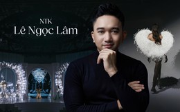 NTK Việt kể chuyện thực hiện 32 đầm dạ hội trong 10 ngày, đính 1.000 chiếc lông vũ cho chiếc váy của Khánh Vân vỏn vẹn 30 phút NTK Việt kể chuyện thực hiện 32 đầm dạ hội trong 10 ngày, đính 1.000 chiếc lông vũ cho chiếc váy của Khánh Vân vỏn vẹn 30 phút