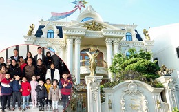Cặp vợ chồng ở Nghệ An sinh 16 người con, nhà toàn biệt thự, tiết lộ bí quyết càng đẻ càng giàu Cặp vợ chồng ở Nghệ An sinh 16 người con, nhà toàn biệt thự, tiết lộ bí quyết càng đẻ càng giàu