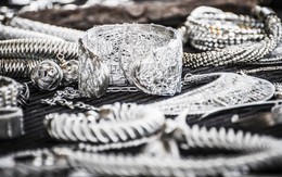 Hé lộ 3 "cơn gió ngược" đẩy giá kim loại anh em của vàng phá đỉnh 14 năm