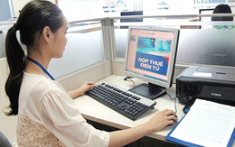 Doanh thu tháng này 100 triệu đồng, tháng sau 120 triệu nhưng tháng kế tiếp khó khăn chỉ 10 triệu thì đóng thuế thế nào? Doanh thu tháng này 100 triệu đồng, tháng sau 120 triệu nhưng tháng kế tiếp khó khăn chỉ 10 triệu thì đóng thuế thế nào?