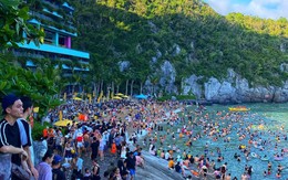 Cảnh tượng đông nghịt tại một bãi biển miền Bắc ngày cuối tuần: "Mùa hè đã thật sự đến rồi"! Cảnh tượng đông nghịt tại một bãi biển miền Bắc ngày cuối tuần: "Mùa hè đã thật sự đến rồi"!