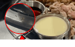 16,5 triệu dân mạng "hú hồn" trước cảnh cả đàn dòi bò trên bàn ăn thịt nướng, nhìn đĩa kim chi càng sốc hơn nữa 16,5 triệu dân mạng "hú hồn" trước cảnh cả đàn dòi bò trên bàn ăn thịt nướng, nhìn đĩa kim chi càng sốc hơn nữa