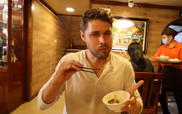 Khách Tây mê 1 món ăn Hà Nội, khen ‘ngon xuất sắc’: Là món 'làm mưa làm gió' trên truyền thông quốc tế