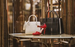 50 triệu khách hàng từ bỏ ngành xa xỉ: Lời cảnh tỉnh cho giới buôn túi xách, giày dép, thời trang, phụ kiện hàng hiệu