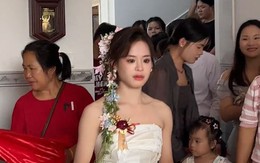 Cô dâu "gây sốt" tại đám cưới quê vì quá xinh đẹp, nhan sắc nổi bật như tiên nữ Cô dâu "gây sốt" tại đám cưới quê vì quá xinh đẹp, nhan sắc nổi bật như tiên nữ