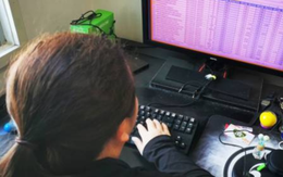 Nhận 4 tháng lương trong 5 phút, nữ nhân viên sốc nặng với thông báo từ công ty