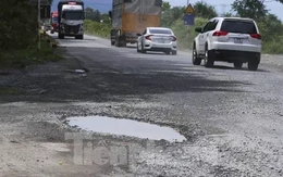 Quốc lộ 12C kết nối cao tốc ở Hà Tĩnh hư hỏng nặng Quốc lộ 12C kết nối cao tốc ở Hà Tĩnh hư hỏng nặng