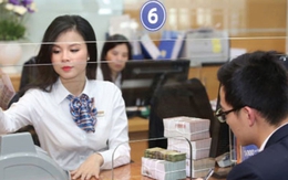 ĐỪNG BỎ QUA: Nhiều ngân hàng thông báo tăng phí dịch vụ, chủ thẻ cần lưu tâm!