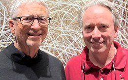 Khi Mã nguồn đóng và Mã nguồn mở gặp nhau: Lần đầu tiên sau 50 năm, Bill Gates trực tiếp gặp mặt Linus Torvalds