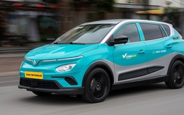Tài xế taxi bị khởi tố vì trục lợi chính sách ưu đãi của công ty Tài xế taxi bị khởi tố vì trục lợi chính sách ưu đãi của công ty