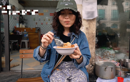 Khách Trung Quốc thử 1 món xôi Việt Nam, ngay miếng đầu đã thốt lên: "Hương vị bùng nổ… chỉ ở đây mới có" Khách Trung Quốc thử 1 món xôi Việt Nam, ngay miếng đầu đã thốt lên: "Hương vị bùng nổ… chỉ ở đây mới có"