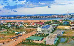 Giá đất Đồng Hới tăng gấp 4 lần sau đấu giá, có hiện tượng "gom hàng" Giá đất Đồng Hới tăng gấp 4 lần sau đấu giá, có hiện tượng "gom hàng"