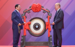 Thủ tướng thăm sàn chứng khoán lớn nhất châu Á, tìm hiểu kinh nghiệm phát triển trung tâm tài chính Thượng Hải Thủ tướng thăm sàn chứng khoán lớn nhất châu Á, tìm hiểu kinh nghiệm phát triển trung tâm tài chính Thượng Hải