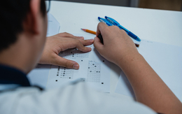 Thi chuyên - đỗ hay không, con vẫn cần một hành trình dài hơn điểm số