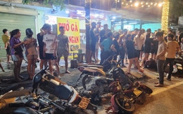 Ô tô 'điên' tông loạt xe máy ở Bắc Ninh, 2 người bị thương