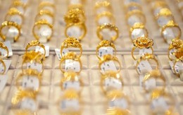 Giá vàng nhẫn và vàng SJC quay đầu giảm mạnh Giá vàng nhẫn và vàng SJC quay đầu giảm mạnh
