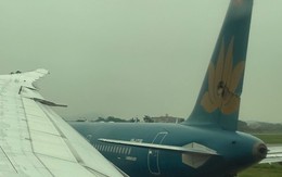 VIDEO: Hai máy bay va quệt nhau tại sân bay Nội Bài
