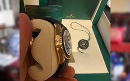 Bán đồng hồ Rolex được 780 triệu đồng để đặt cọc mua nhà, 3 tiếng sau tất cả tài khoản bị đóng băng, ngân hàng tuyên bố: Số tiền đó không phải của anh Bán đồng hồ Rolex được 780 triệu đồng để đặt cọc mua nhà, 3 tiếng sau tất cả tài khoản bị đóng băng, ngân hàng tuyên bố: Số tiền đó không phải của anh