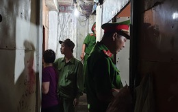 Ập vào nhà của Thân Thị Hoàng Thu, bắt 10 phụ nữ