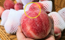 Mua đào cứ thấy chỗ này nhọn lên là ngọt giòn: Bí mật người bán hàng không bao giờ nói