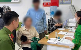 Cụ bà đến phòng giao dịch Vietcombank rồi liên tục yêu cầu chuyển khoản cho "con trai", dù không có con trai Cụ bà đến phòng giao dịch Vietcombank rồi liên tục yêu cầu chuyển khoản cho "con trai", dù không có con trai