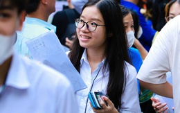 Bất ngờ bỏ tổ hợp xét tuyển khối C: Yêu cầu giải trình