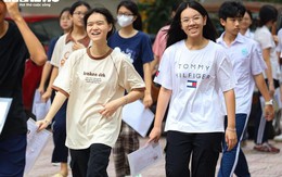 Ngày cuối thi lớp 10 công lập, sĩ tử lo đề Toán 'khó nhằn' Ngày cuối thi lớp 10 công lập, sĩ tử lo đề Toán 'khó nhằn'